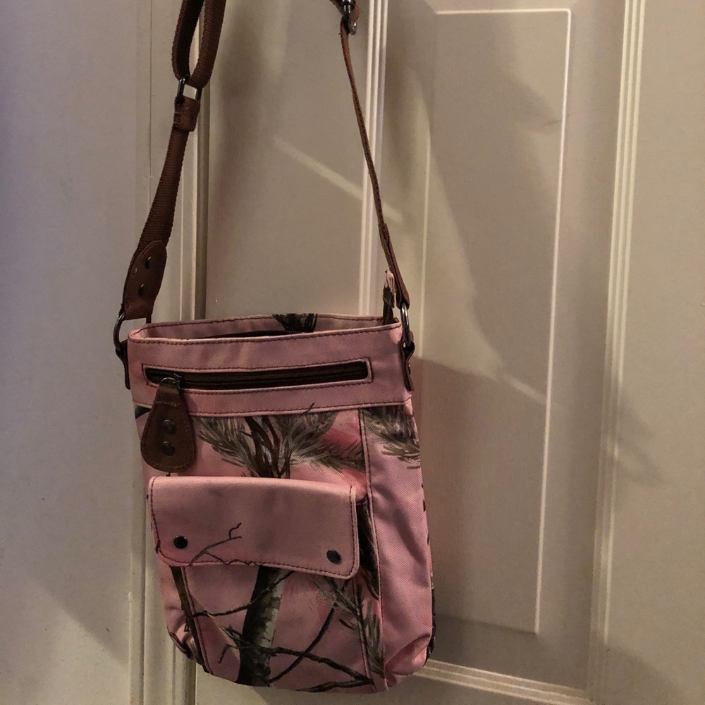 CABELAS TREE BAG, PINK CROSSBODY NEW